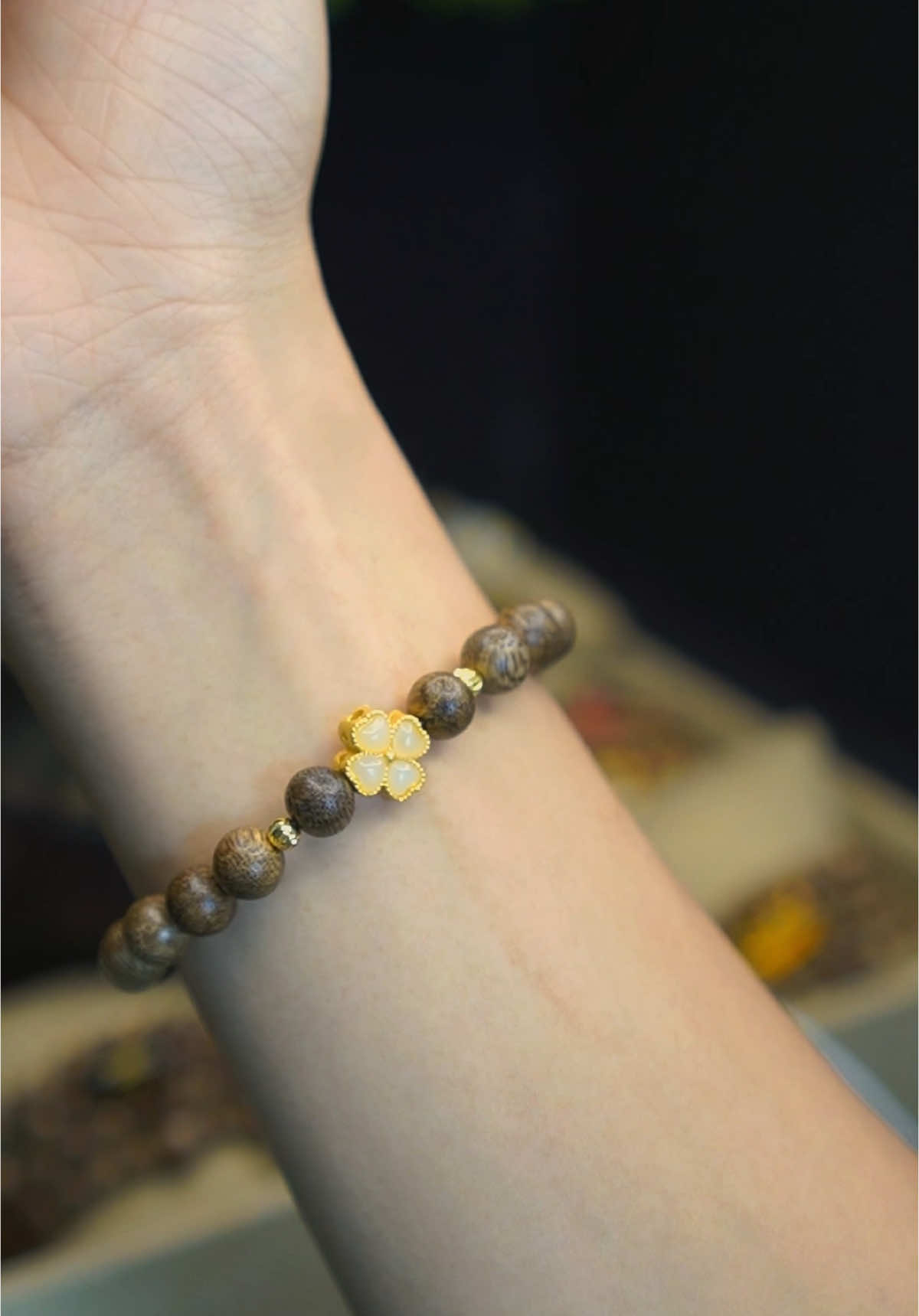 Cỏ bốn lá tượng trưng cho sự may mắn . Quá nhiều ý nghĩa . Phù hợp dành tặng người thân và gia đình ❤️