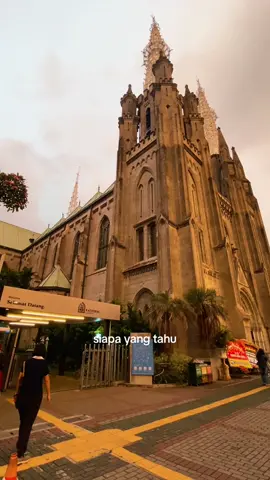 katedral dan istiqlal kalo di kasih nyawa, jadi lagu ini 😌 #mangu 