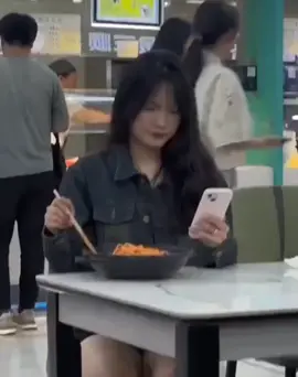 kemakan dikit#humor #foryoupage #relatable #meme #fyp #real