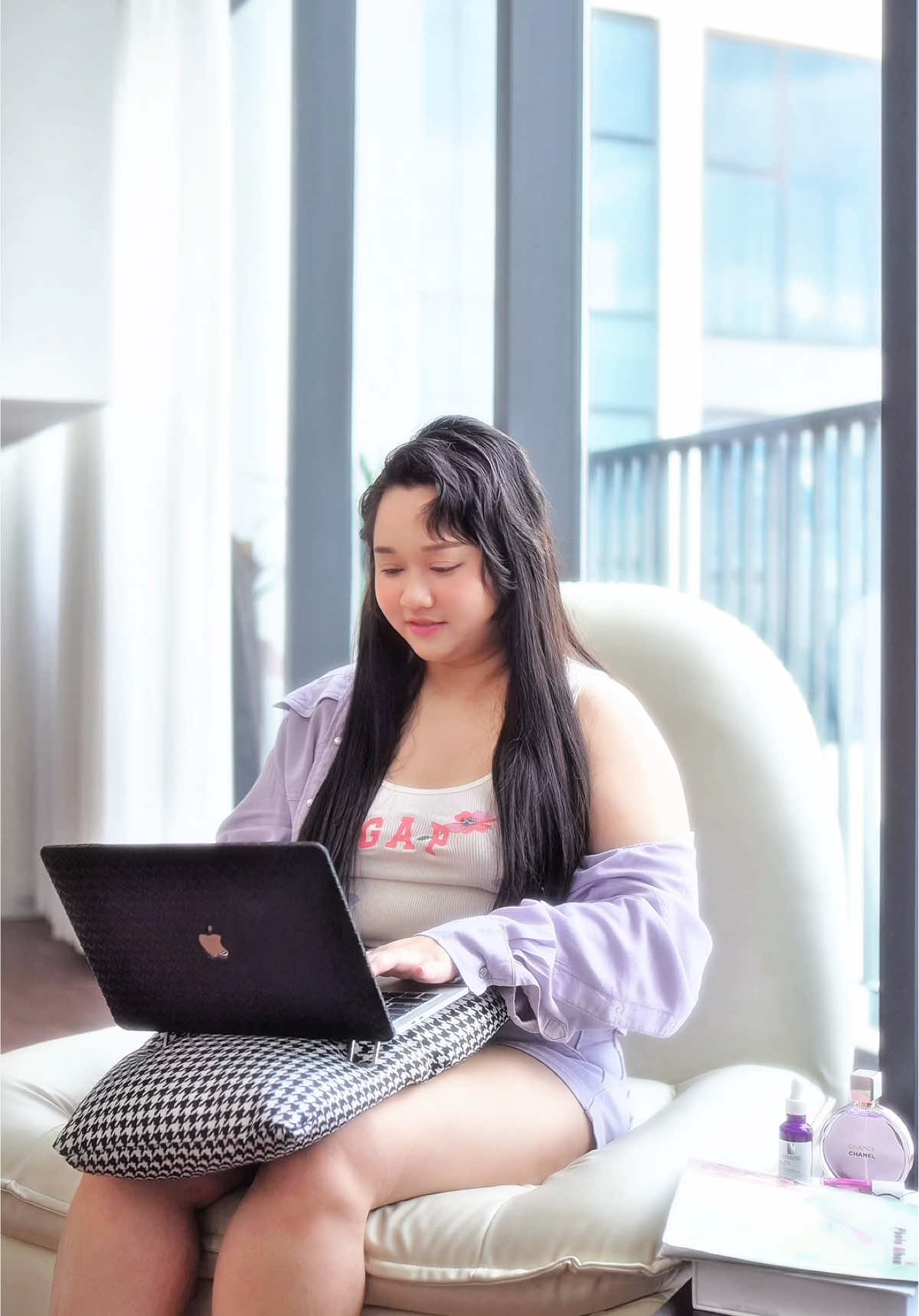 Gốc da có đẹp cỡ nào chúng ta vẫn phải chăm dưỡng nha mọi người 🧖‍♀️  #larocheposay #larocheposayvn #MelaB3 #larocheposaypartner