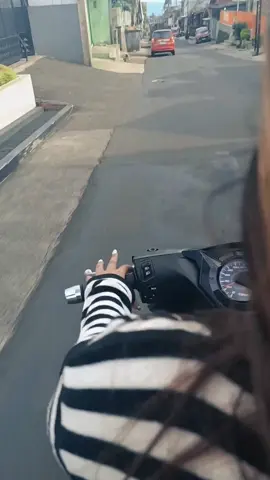 Gabut itu enak nya ketemu kamu🤓#fypppppppppppppppppp #beatdeluxeindonesia #beatdeluxe #Beatcbs #CapCut 