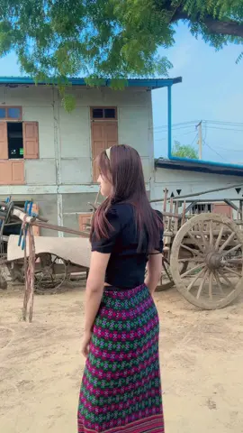 ရွှေတောသားကိုရွေးတော့မယ်☺️#မြင်ပါများပီးချစ်ကျွမ်းဝင်အောင်လို့🤒🖤 #ရုပ်ဆိုးခြင်းသည်းခံပါ 