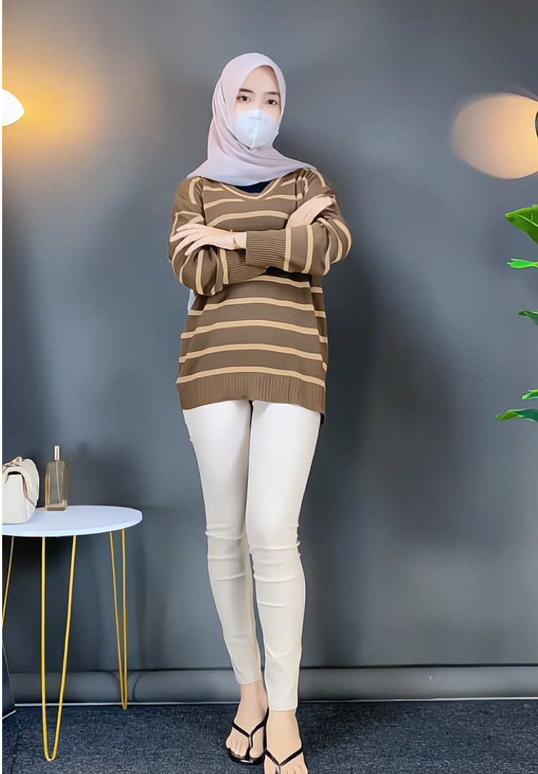 outfit simpel pakai sweeter yg super lembutt🥰 wajib punya😍#outfitsimple #OOTD #sweeter #rajutpremium 