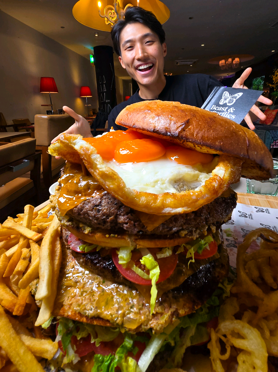 $540 ULTIMATE BEAST BURGER CHALLENGE — 3x their original 2KG monster burger in 30 minutes! #foodchallenge 