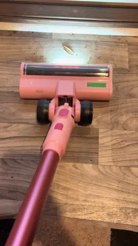 @Homeika US this thing CLEANS!!!                 #homeika #homeikavacuum #pinkvacuum #homeikapink #homeikapinkvacuum 