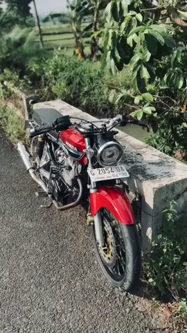 sebe nyeni maseh #cb125se #cb100 #cbmerah #icikiwir #cinematic 