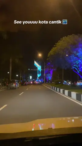 Pengalaman pertama kekota cantik dibulan september 2024, dari handil bakti kurleb sekitar 5-6jam pakai mobil. Semoga nanti bisa kesana lagi.😁 #latepost #fyp #fypシ #staycation #kalimantantegah #kalimantanselatan #fypage #palangkarayakotacantik #fyppppppppppppppppppppppp 