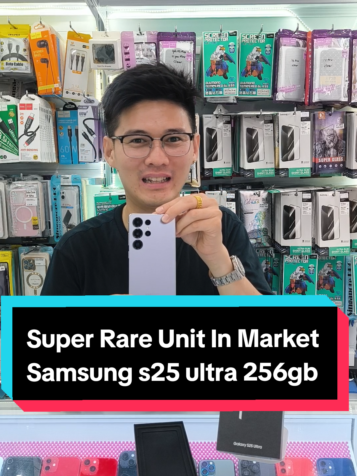 Super Rare Unit In Market Samsung s25 ultra 256gb Good buy good buy @Samsung #s25ultra #samsung #good #rare #come #Tampines #publicholiday #myanmar #singapore #tiktok #tiktoksg #tiktokmyanmar #trend #fyp #fyp 