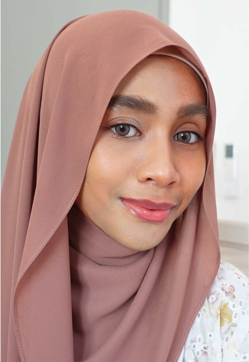 Carslan ni best gila cuma shades dia dulu limited sangat😭 But now dah ada TWO NEW SHADES for tan skin! @Carslanmy  #CARSLAN #carslanfoundation #makeup #makeuptutorials