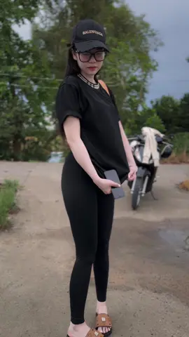 Quần đẹp quá mấy bà, Đúc su không lộ viền 🤩 #xuhuong #thinhhanh #quanlegging 