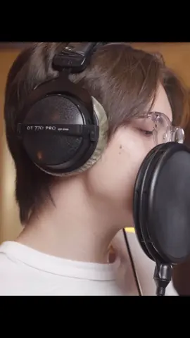 ลุคน้องภูห้องอัดอ่ะ ผมไม่เซต ใส่แว่น ฮอตเนิร์ดสุดๆ #PHUTATCHAI  