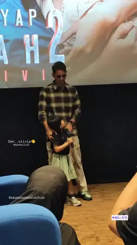 Suka bgd chemistrynya 😘😘😘