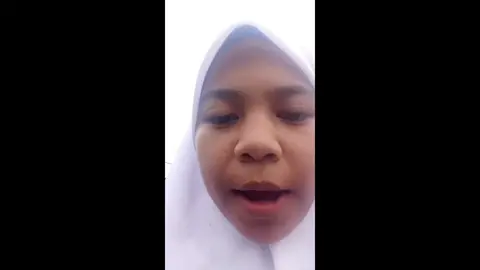 Sempat dikabarkan hilang dan diculik oleh seorang nenek. akhirnya siswi SMP negeri 2 Medan,Nadyatul Husna kembali bertemu dengan keluarganya. Dari hasil penelusuran Polsek Medan Kota ternyata siswi tersebut merekayasa kehilangan nya. dirinya hendak pergi ke Jakarta menemui saudaranya dengan menaiki bus ALS.  Setibanya di Padang,personil polisi yang mendapat laporan orang hilang langsung menelfon orangtua siswi #siswimedan #oranghilang #ketemudipadang #polsekmedankota #medan #sumut 