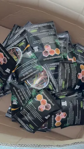 Em Hoạt tiếp tục sản xuất cám khuyên để phục vụ anh em.#hoathoami #hoami #hoamituyenquang