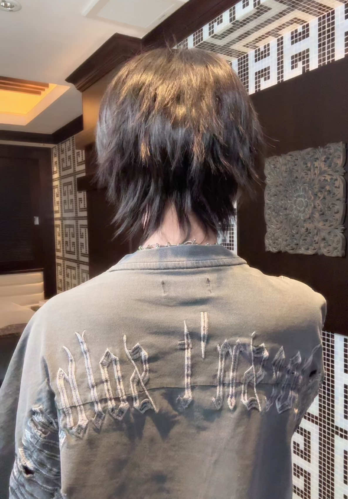 後ろ髪のハネ感がチャラい笑#男装 #踊ってみた 