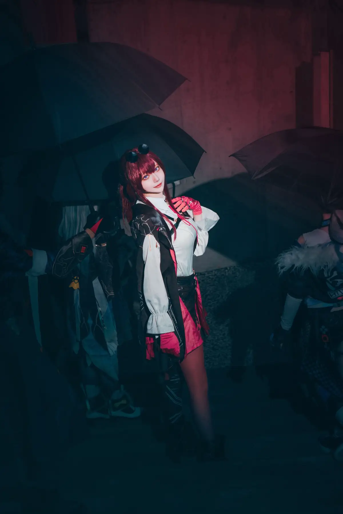 刃···▸﻿Nova(@N0Va_oO) 銀狼···▸﻿@ぷらむ  ホタル···▸@ぴいち。  photo···▸﻿名比さん(@naviyk2022) #コスプレ #コスプレイヤー #honkaistarrailcosplay #HonkaiStarRail #kafka #kafkacosplay #kafkahonkaistarrail #カフカ #星核ハンター #stelleronhunters 