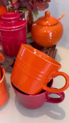 Haüskraft premium linha servir Le chef! • Manteigueira francesa tampa: (95ml) copo:(240ml) • Açucareiro (300ml) • Caneca le chef (300ml) • Bowl le chef medida (12x12x6,5cm)  #haüskraft #casaedecoraçao #mantegueirafrancesa #ultenciliodomestico #lardocelar #açucareiro #