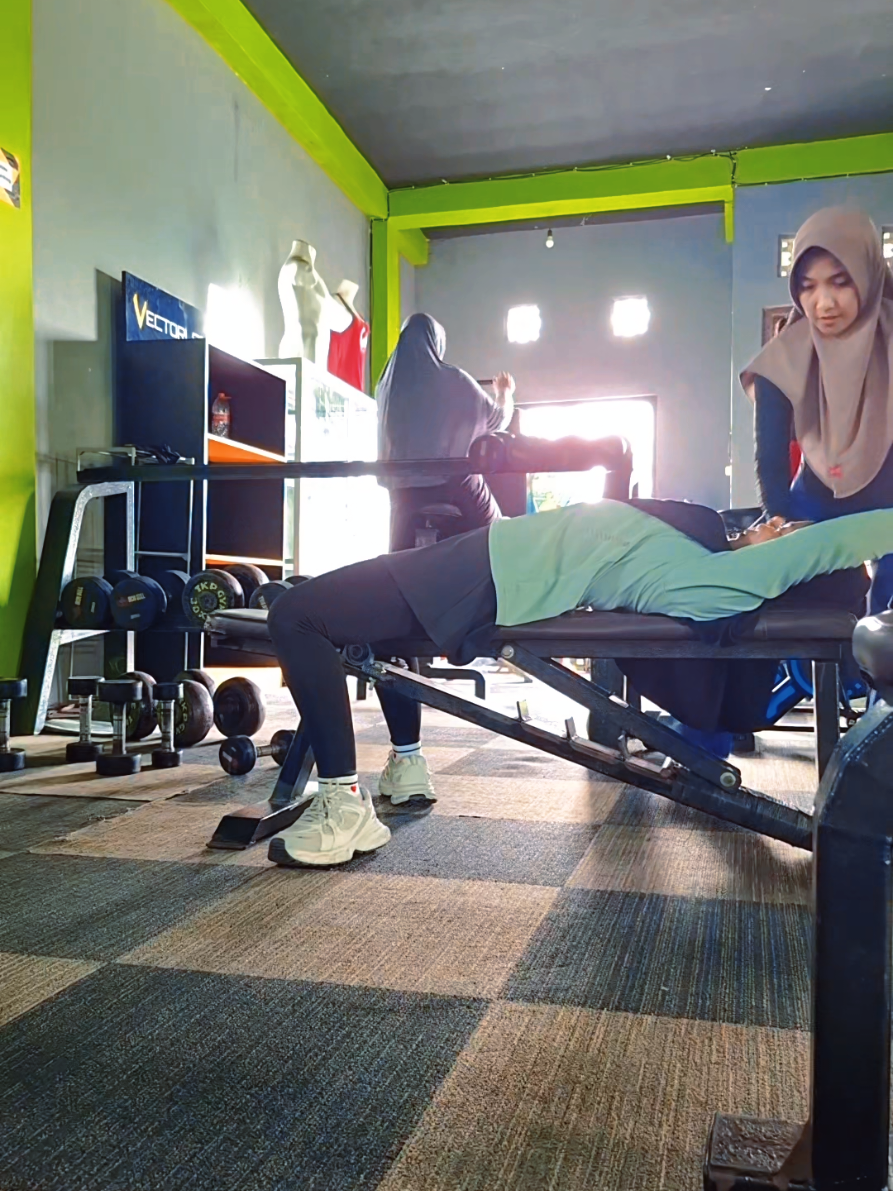 #gym #gymsragen #personaltrainer #gymtoks #GymTok #gymgirl #coach #fy 