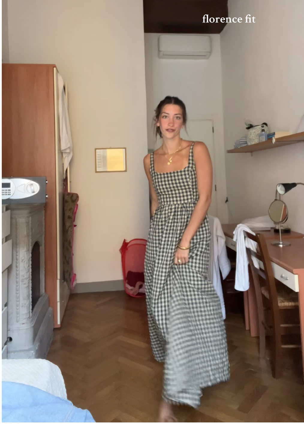 this dress just screams italy