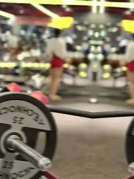 We are a fitness equipment factory in China, producing all kinds of high-quality commercial fitness equipment. We are looking for wholesalers and sellers all over the world, and the colors can be customized to support OEM &ODM. Nice to meet you. Are you interested in my product?#gym #commercial #Fitness #factory 