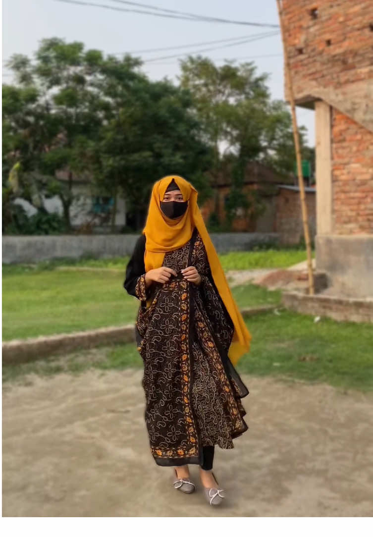 চলনা সুজন ❤️🫶... #video #tiktok #foryou #fyp #capcut #unfrezzmyaccount #song #view #viral #mahafujamoon #hijab 