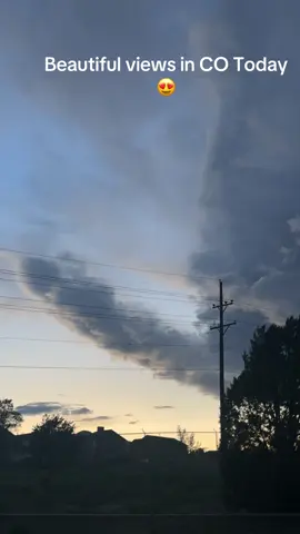 😂😂😂 #coloradoviews #coloradosunset #sunset #beautifulviews #coloradoexplore #coloradosprings #denver #denvercolorado #coscolorado #mountains #cos #303  (For licensing purposes contact @ViralHog)