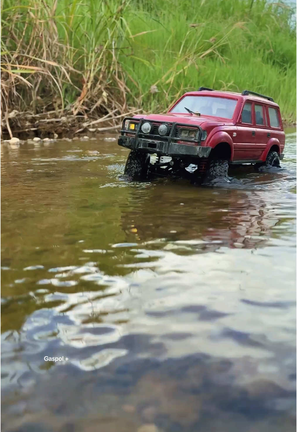 Dipersembahkan Oleh : GASPOL + Ini adalah mobil rc dr wpl c54-1 Dengan bentuk Toyota Land Cruiser 80, Cinematic mobil rc terbaik wpl C54-1 Land Cruiser 80 #rcoffroad #rcmini #wpl #wplc54 #wplc541 #rc #4wd #rcoffroad #rccars 