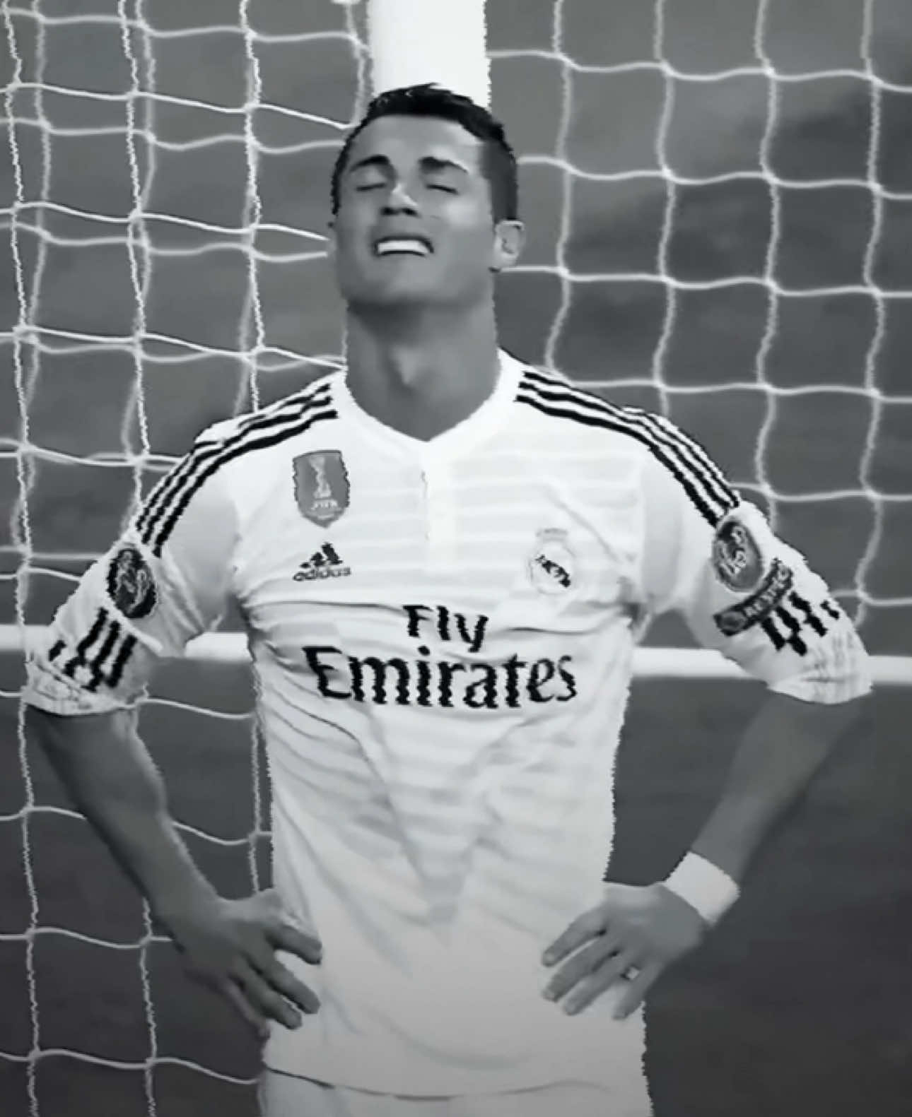 عالسريع .. لايك وفولو ع طريقك | #realmadrid #cristiano #ronaldo #madrid #🇪🇸 #fyp #تصميم #تصميم_حزين #تصميمي 