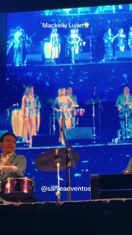 Mackeily Luján en la Serenata al día de la madre en Arequipa 🌋  10.05.25 @Orquesta la bella luz oficial  @Mackeily Lujan oficial  #labellaluz #Mackeilylujan #Arequipa #Fyp #concierto #fypシ゚ #CumbiaPeruana #ArequipaConciertos
