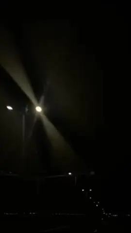 هلي تكفون خلوني معاه ولا تلوموني هلي ما اريد أنا غيره ولا يعني إحد عنه تحبه ؟ أموت أنا اذوب أنا أدوخ أنا وميت فيه نحبه ؟ وعقلي وقلبي وروحي يا علني ما ابكيه  𝓚 #راشد_الماجد #راشد_الماجد🤍 #راشديات #راشديات💙 #اكسبلور #اكسبلورexplore #اكسبلورر #مجرد________ذووووووق🎶🎵💞 #اغاني 