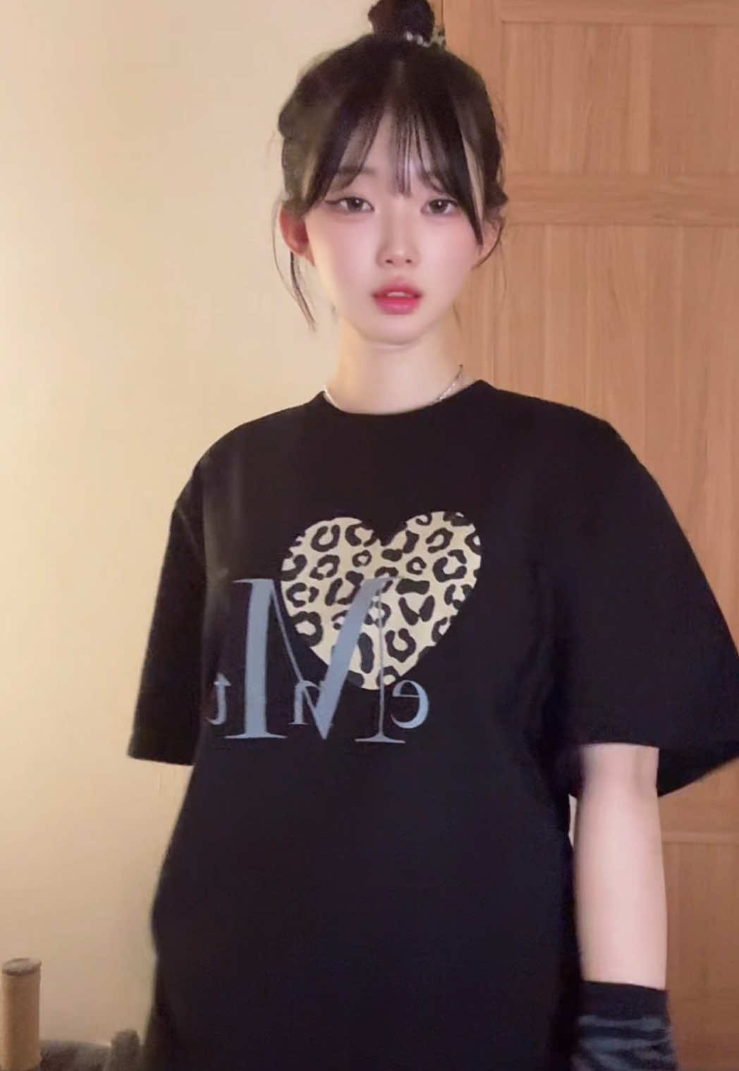 오버핏도 힙해버리기 🖤 #mucent #viral #추천 