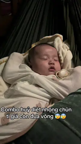 Em thích thì chiều 😰😰😰 #embedangyeu #lammethongthai #mebimchamcon 