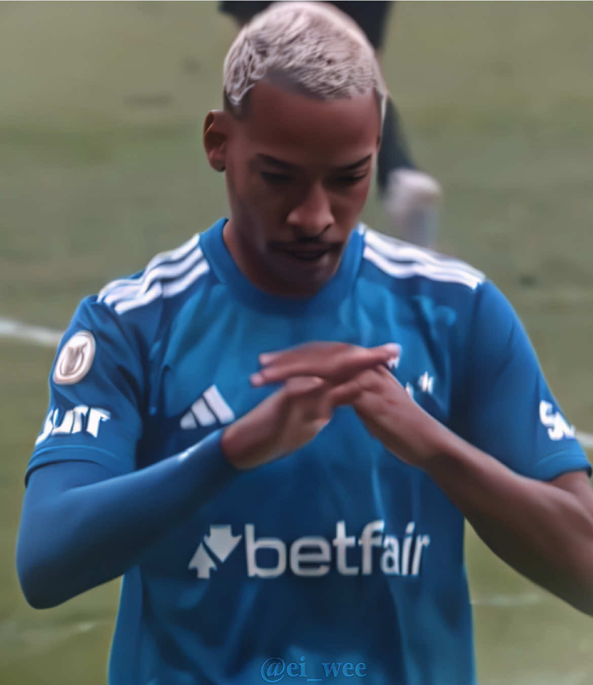 Sport 9 meses depois : 🤰 #cruzeiro @Kaio Jorge 