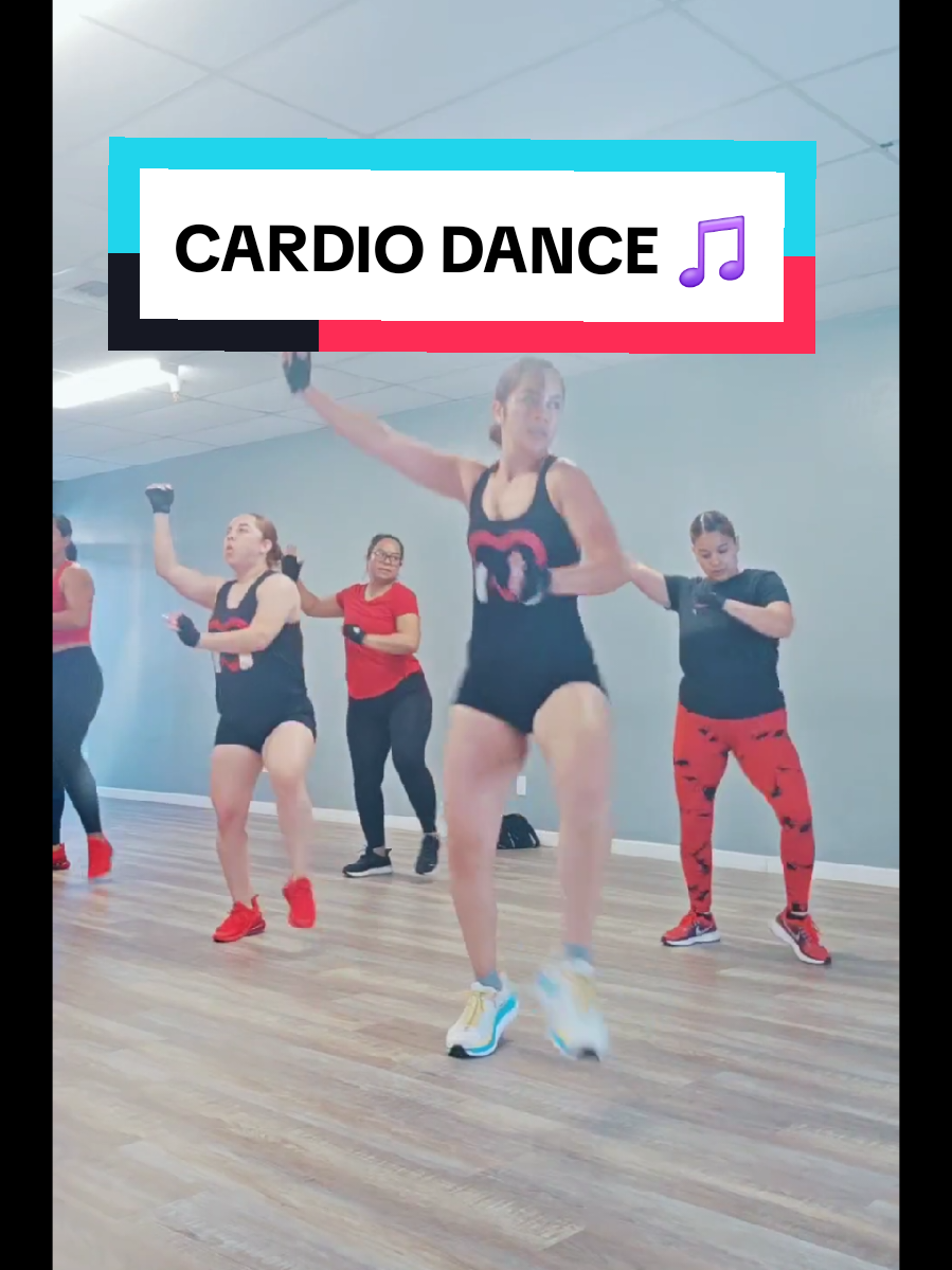 #tiktoklive #livehighlights @LUIS CORDOBA REMIX 🔥 #cardiodance #youtubers #tiktok #parati ✔️