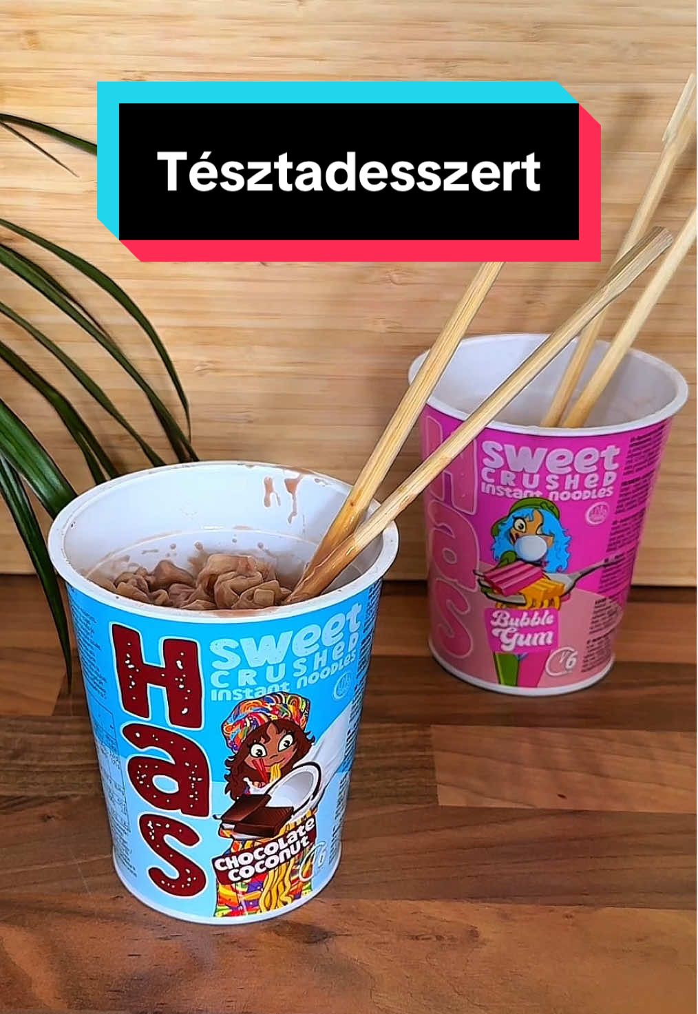 Édes instant tészta? Igen! Keresd a polcainkon legújabb HAS instan tésztadesszertünket rágógumi és csokis-kókuszos ízben! Te kimered próbálni?😋🍬🍫 #sparmagyaroszag #SPARforyou #hasnoodles #sweetnoodle #instantnoodle