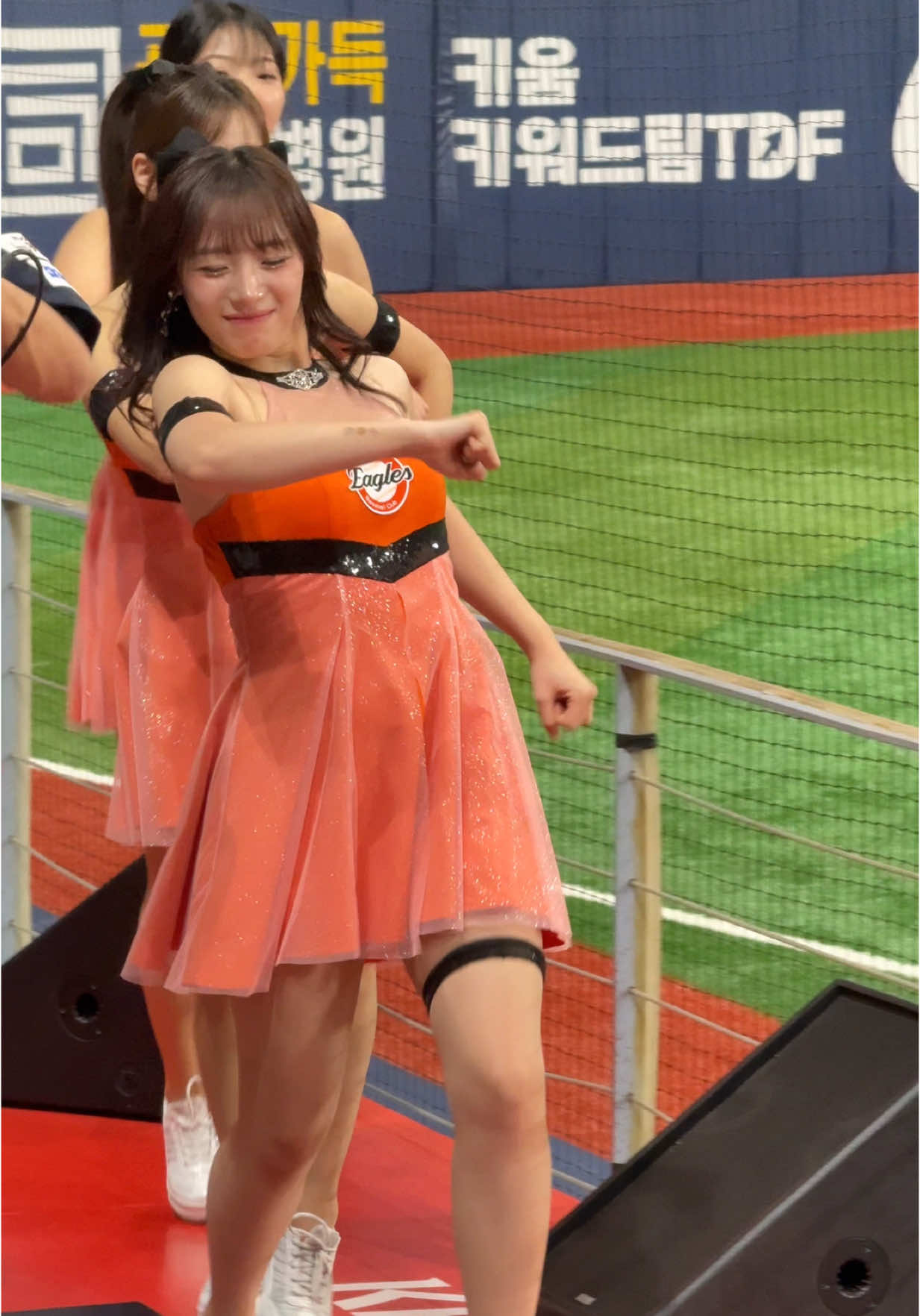 이게 kbo 1등팀 응원이지! 얘들아 모여! 플로리얼! 하지원(Ha Ji-won[河智媛])치어리더 #cheerleader #fancam #치어리더 #reels #like #shorts #hajiwon #하지원 #하지원치어리더 #河智媛 