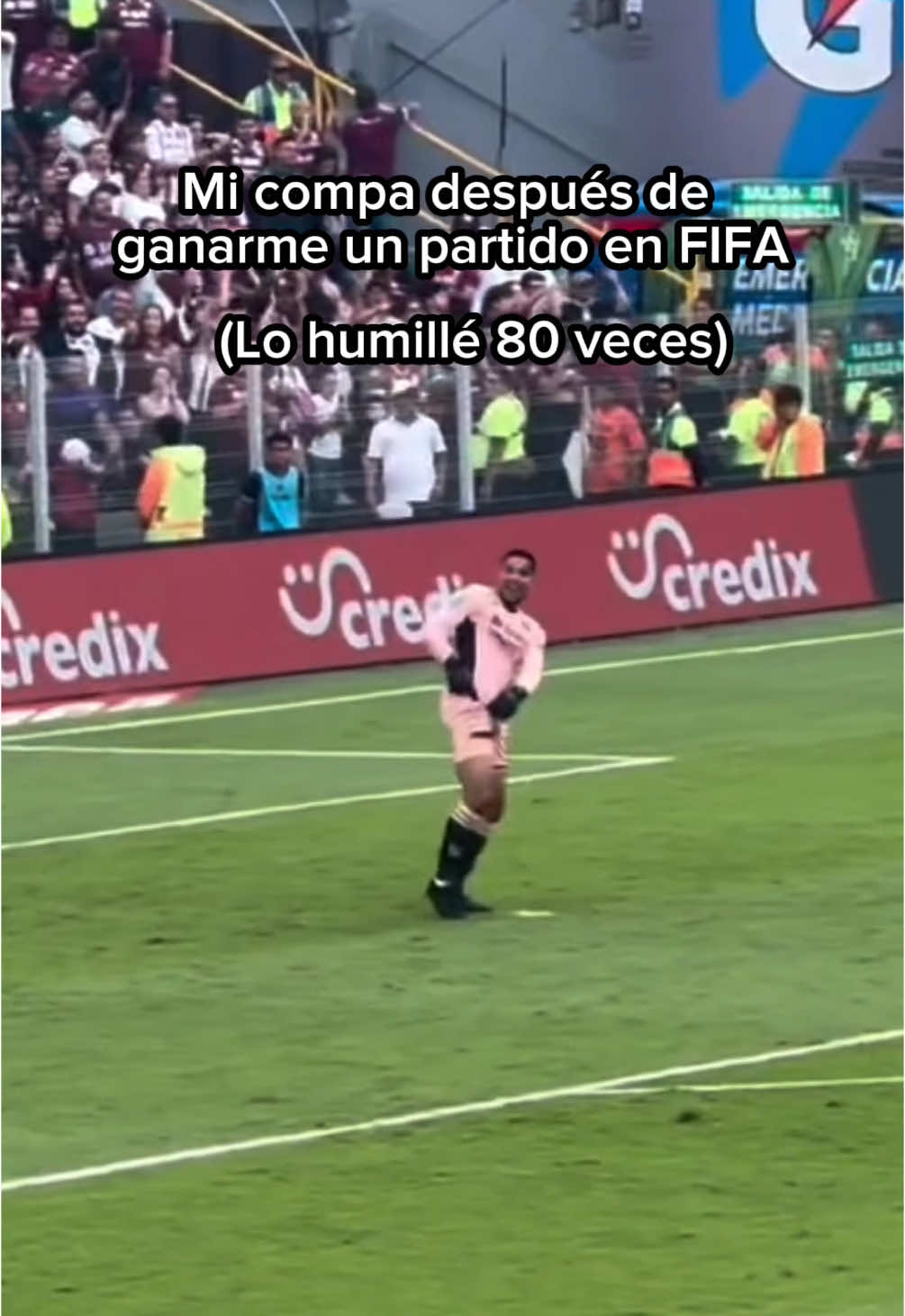 Buen momento para enviarle este meme a tu hijo del FIFA. Bronca de Alvarado con la banca herediana #unafut #ligapromerica #costarica #futboltico #saprissa #deportivosaprissa #Heredia #herediano 