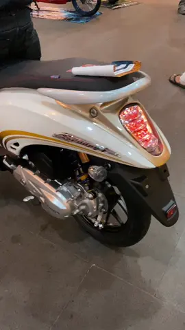 Never give up#scoopymodifikasi #karbu #numpanglewat #fypage #jakarta #thailand #style 