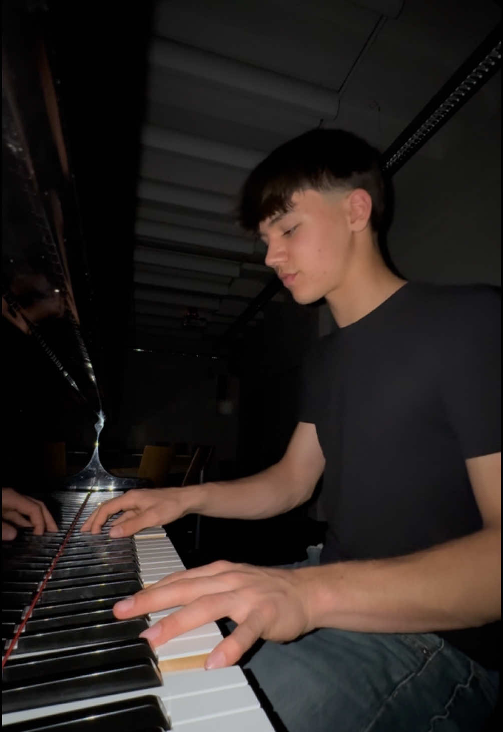 Skyfall - Adele #piano #pianocover #musicvibes #skyfall #adele #viral #fyp 