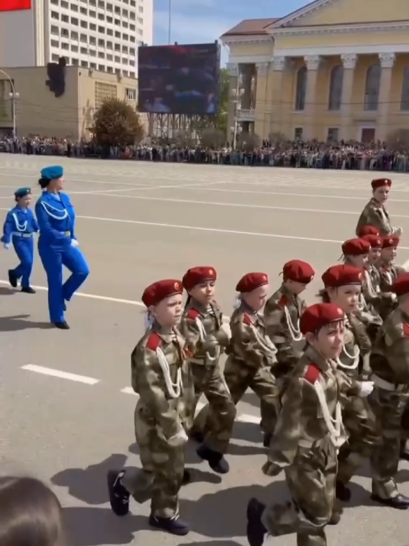 #russia #children #victoryday #victoryparade 