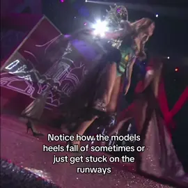 #fyp #viral #glamour #perfections #icons #beauty #2000s #modeltok #modeling #bombshells #vs #slavic #vsangels #models #supermodels #angels #brazil #natashapoly #karolinakurkova #doutzenkroes 