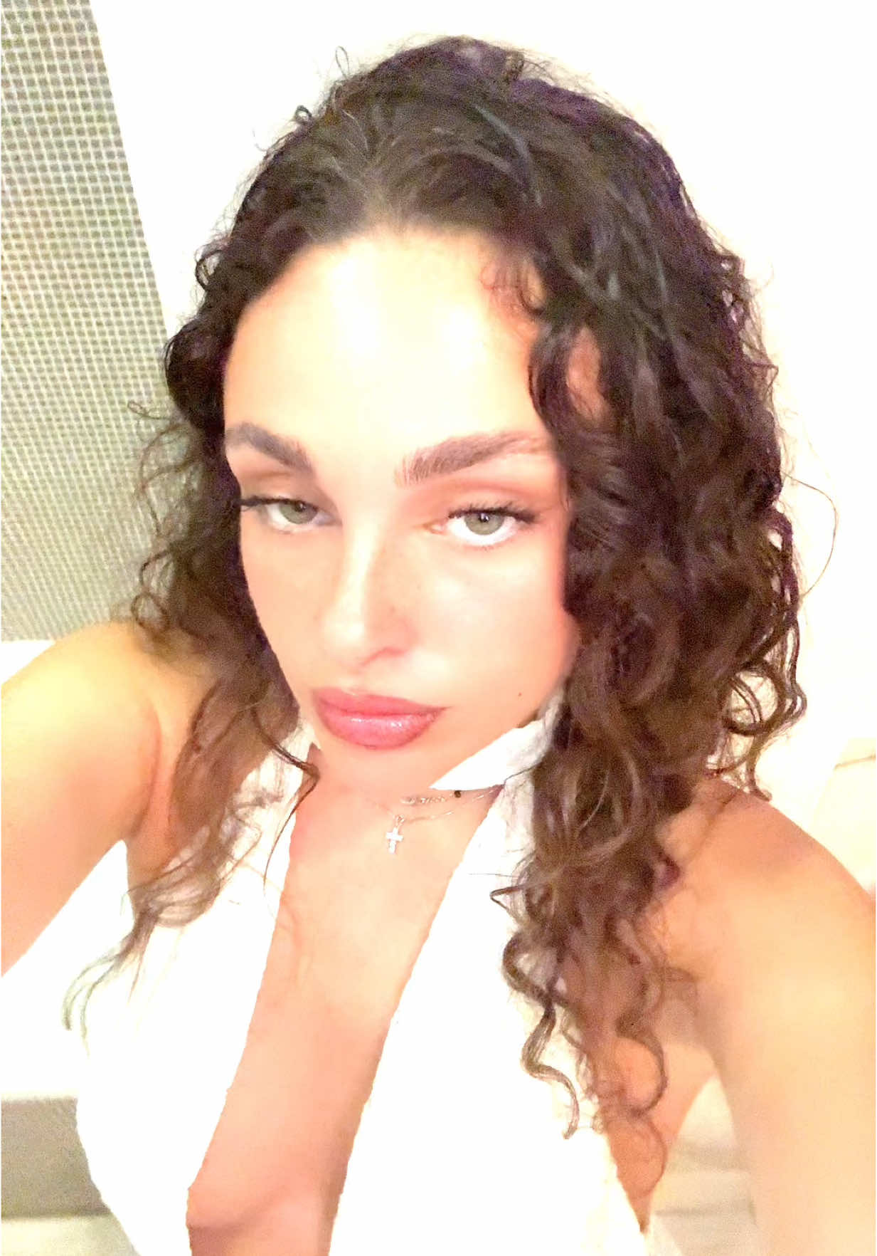 @🦋  👩🏽‍🤝‍👩🏻💕