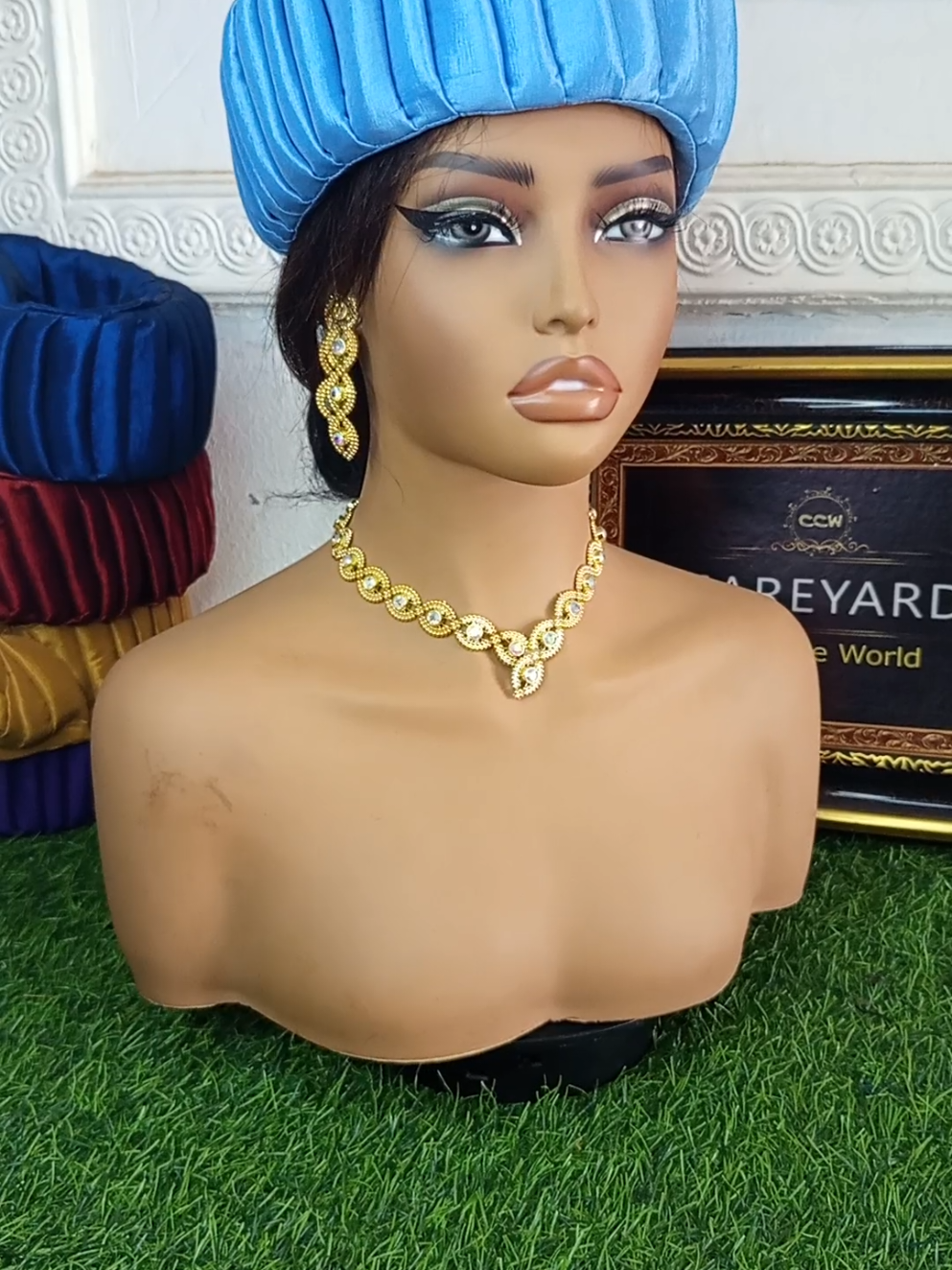 Shaki Cap can be ordered in any colour of choice! Price: N6,000 kindly WhatsApp 09064371283 to place your order.