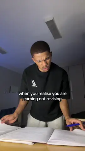 oh no!! #fyp #relatable #tiktoksa #university #tiktoknigeria #examseason #tiktokuk #academics #southafrica 