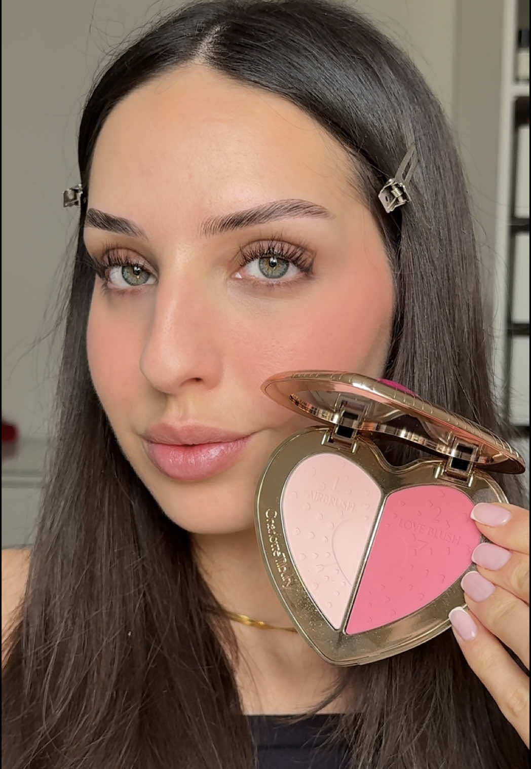 How perfect is this blush & powder duo from @Charlotte Tilbury #makeup #blush #powder #ct #charlottetilburymakeup #luxurybeauty 