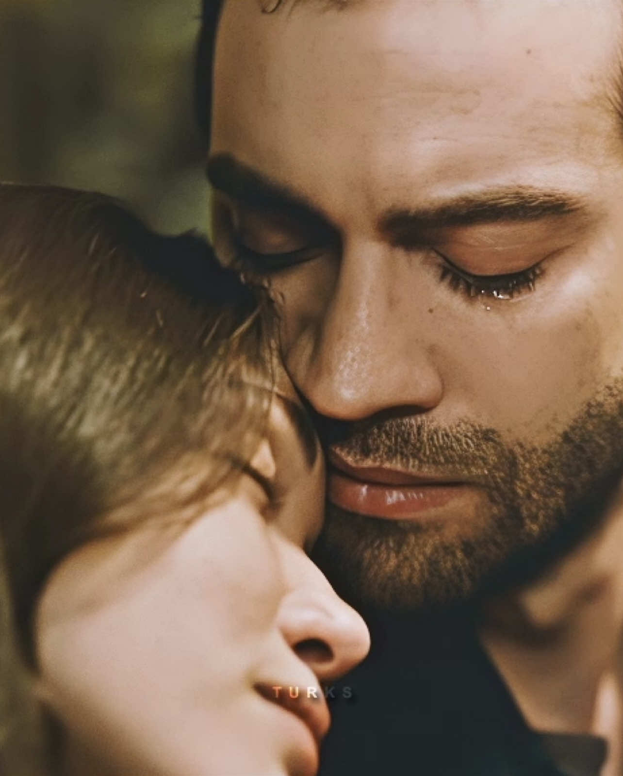 i’m in love with them. i can’t even explain it.  #sahipsizler #sahipsizlerdizi #azdev #azize #devranalaz #hazalsubaşı #burakberkayakgul #turkishseries #fyp #dizi #kesfet 