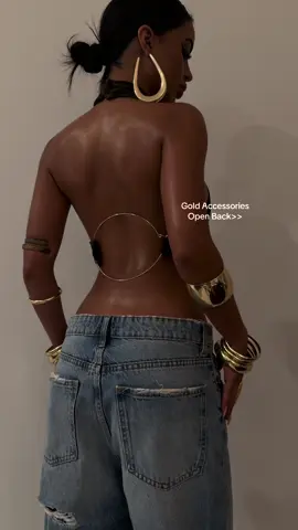 #jewelrytiktok #jewelrybusiness #bpjewelry #jewelry #accessories #earrings #rings #nails #affordablejewelry #fit #OOTD #gold 