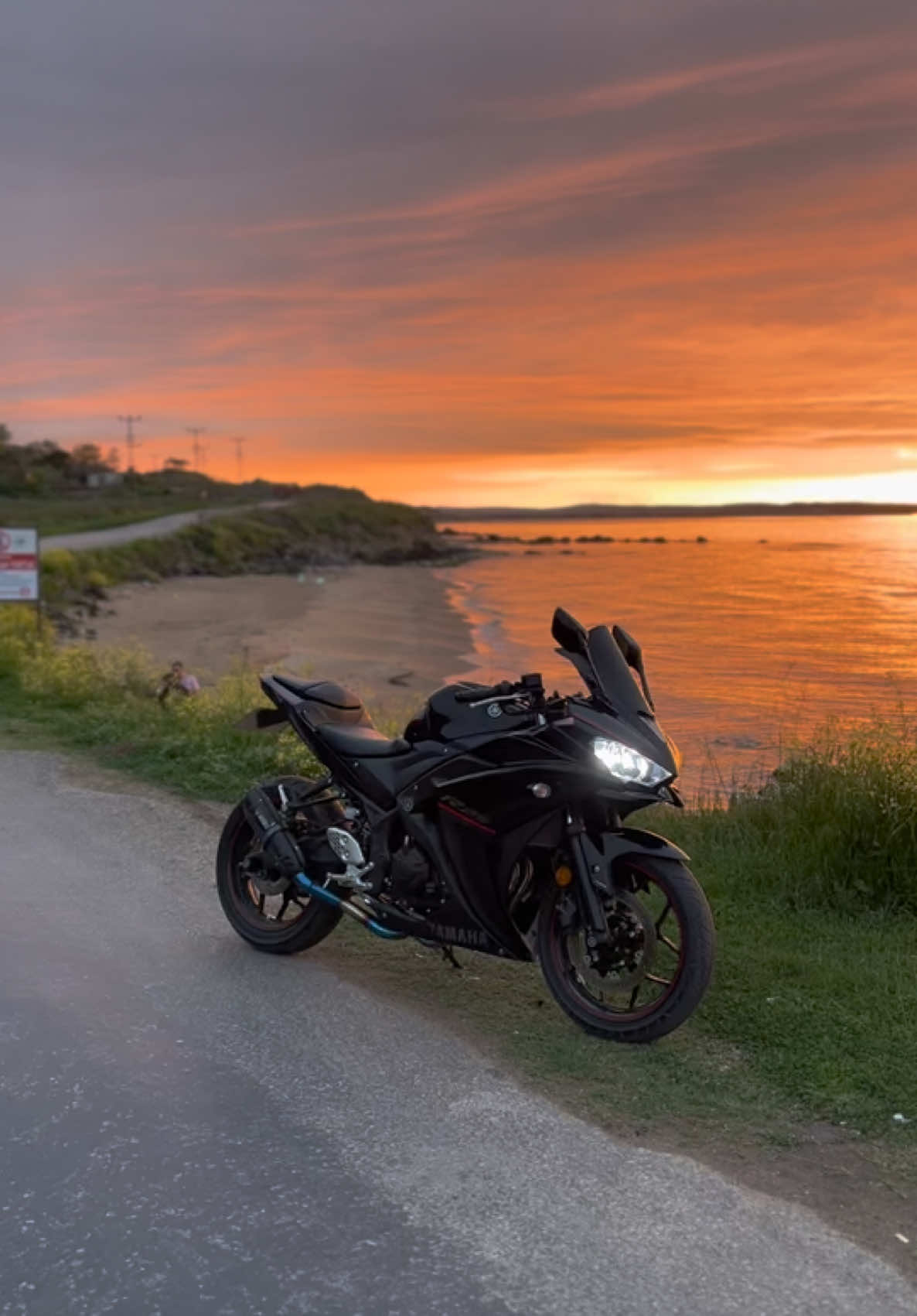 #fyp #keşfet #beniöneçıkart #yamaha #yzf #r25 #motorcycle #manzara 