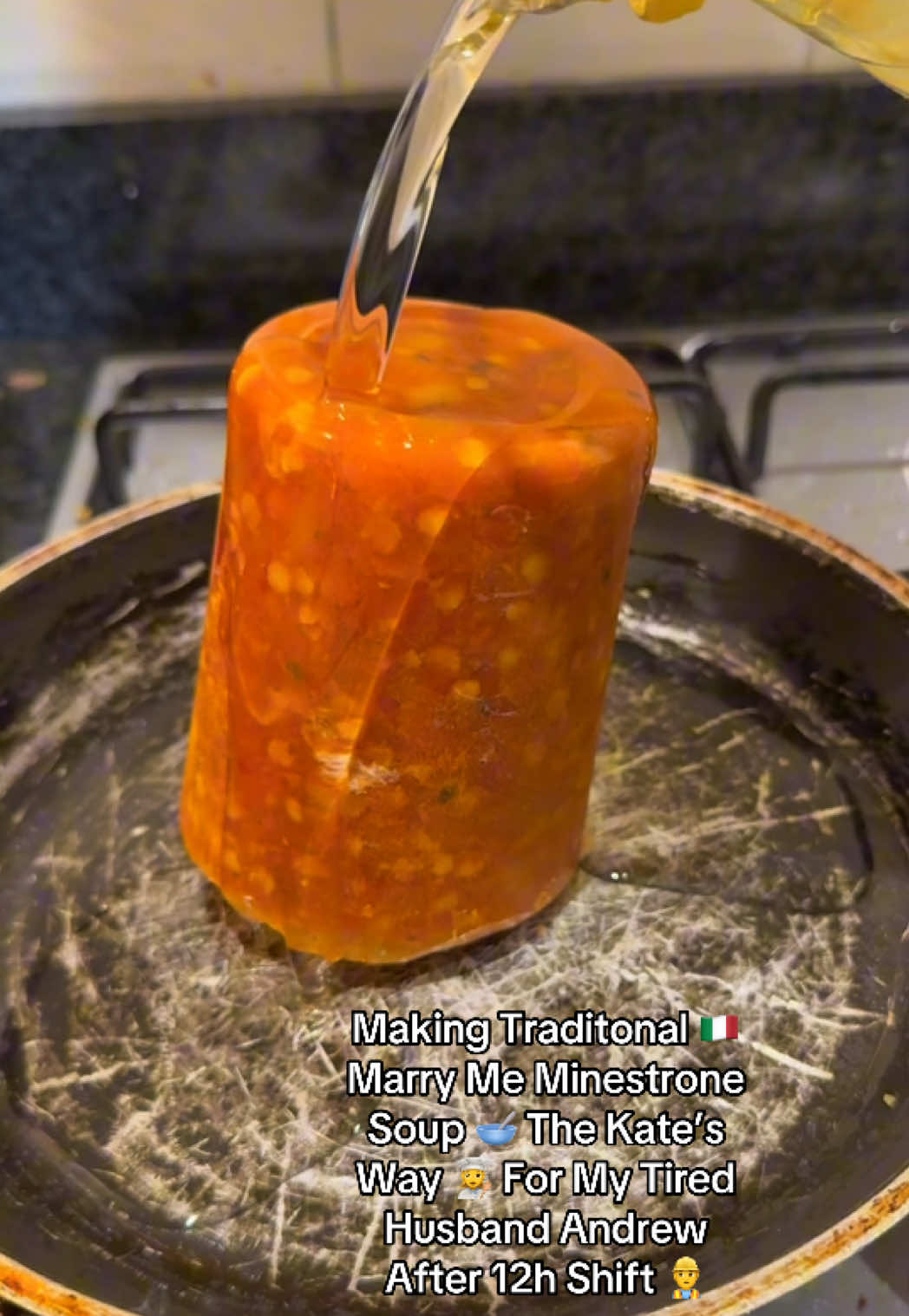 🇮🇹 Italy Part 15: Traditional Marry Me Minestrone Soup 🥣 The Kate’s Way 👩‍🍳 #italianfood #britishfood #fyp #husband #katesway #minestrone #usa 