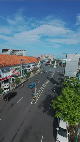 Pesona tugu jogja 😍 #jogja #yogyakarta #dronefpv
